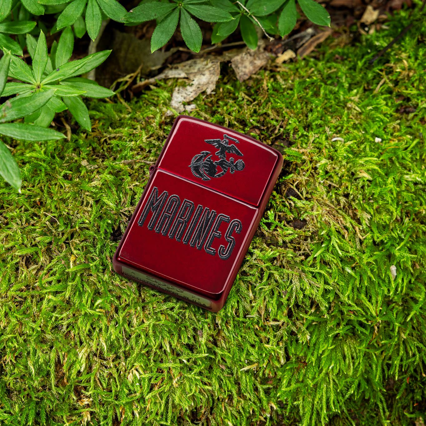 Zippo U.S. Marine Corps Crest Design Translucent Windproof Lighter