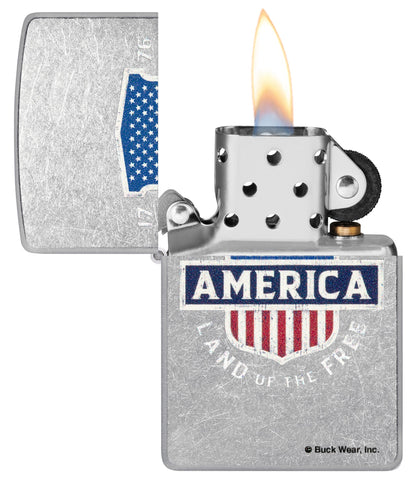 Zippo Buck Wear™ Land of the Free Design Street Chrome Windproof Lighter