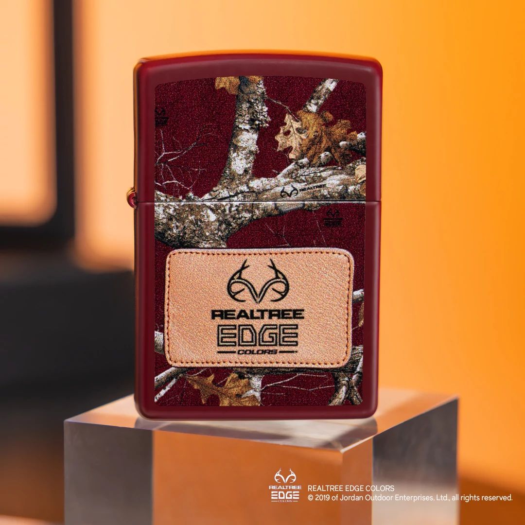Zippo Realtree® Edge® Colors Design Merlot Windproof Lighter