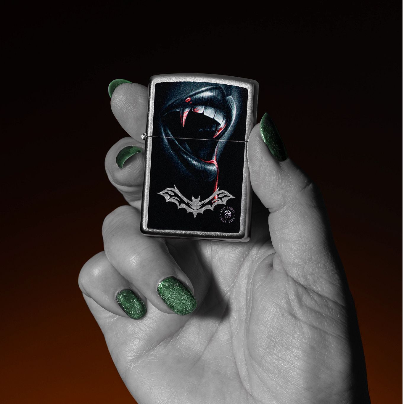 Zippo Anne Stokes Bite Design Street Chrome Windproof Lighter