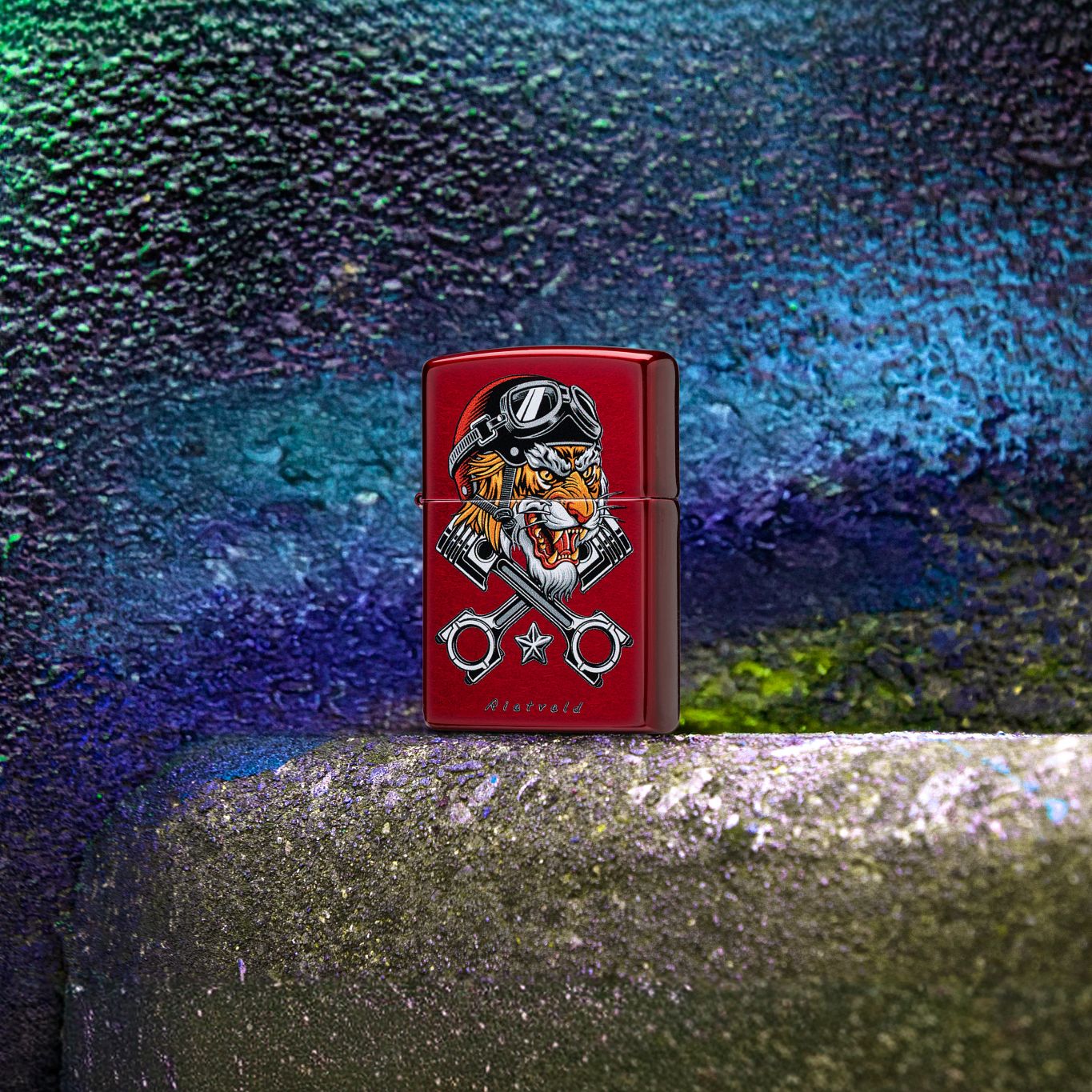 Zippo Rietveld Tiger Design Candy Apple Red Windproof Lighter