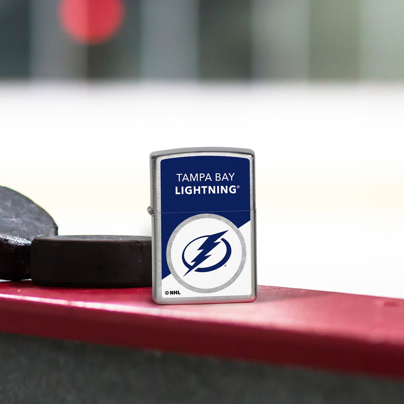 Zippo NHL® Tampa Bay Lightning® Colorblock Logo Design Street Chrome™ Windproof Lighter