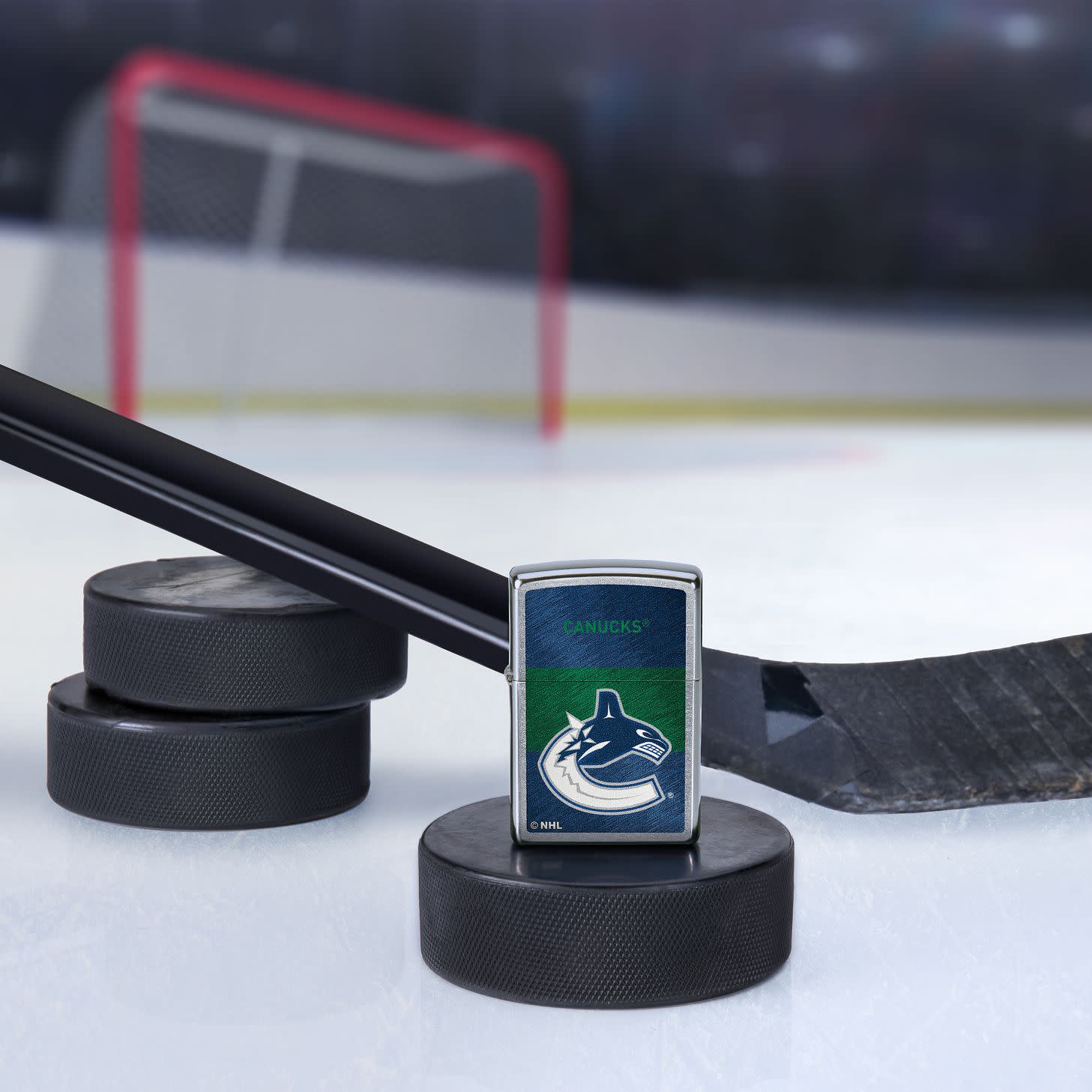 Zippo Vancouver Canucks® Icon Design Street Chrome Windproof Lighter