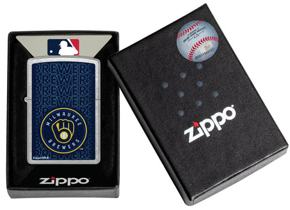 Zippo MLB® Milwaukee Brewers™ Logo Design Street Chrome Windproof Lighter