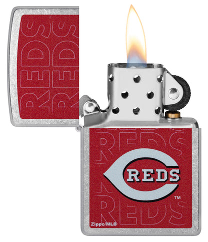 Zippo MLB® Cincinnati Reds™ Logo Design Street Chrome Windproof Lighter