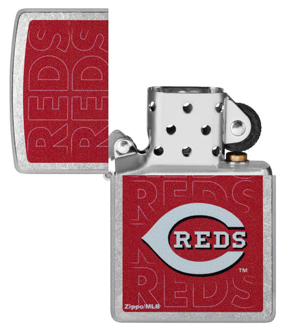 Zippo MLB® Cincinnati Reds™ Logo Design Street Chrome Windproof Lighter