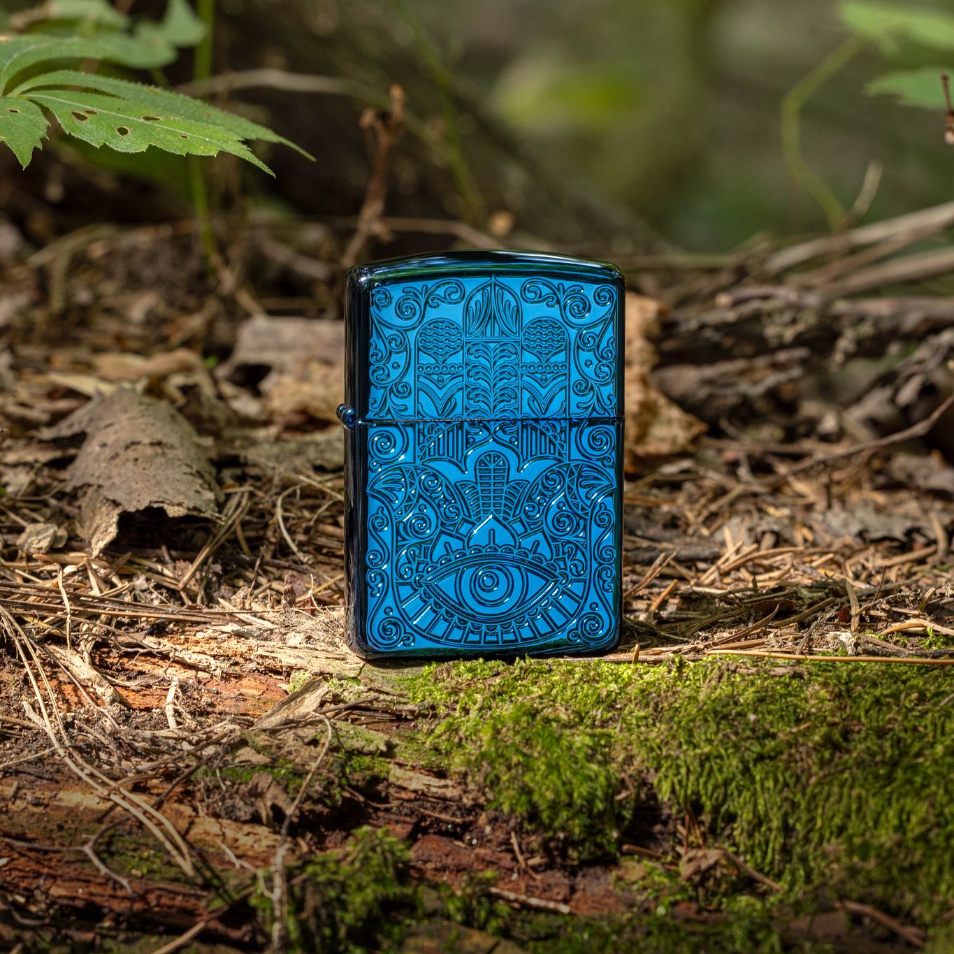 Zippo Hamsa Design Armor® High Polish Blue Windproof Lighter