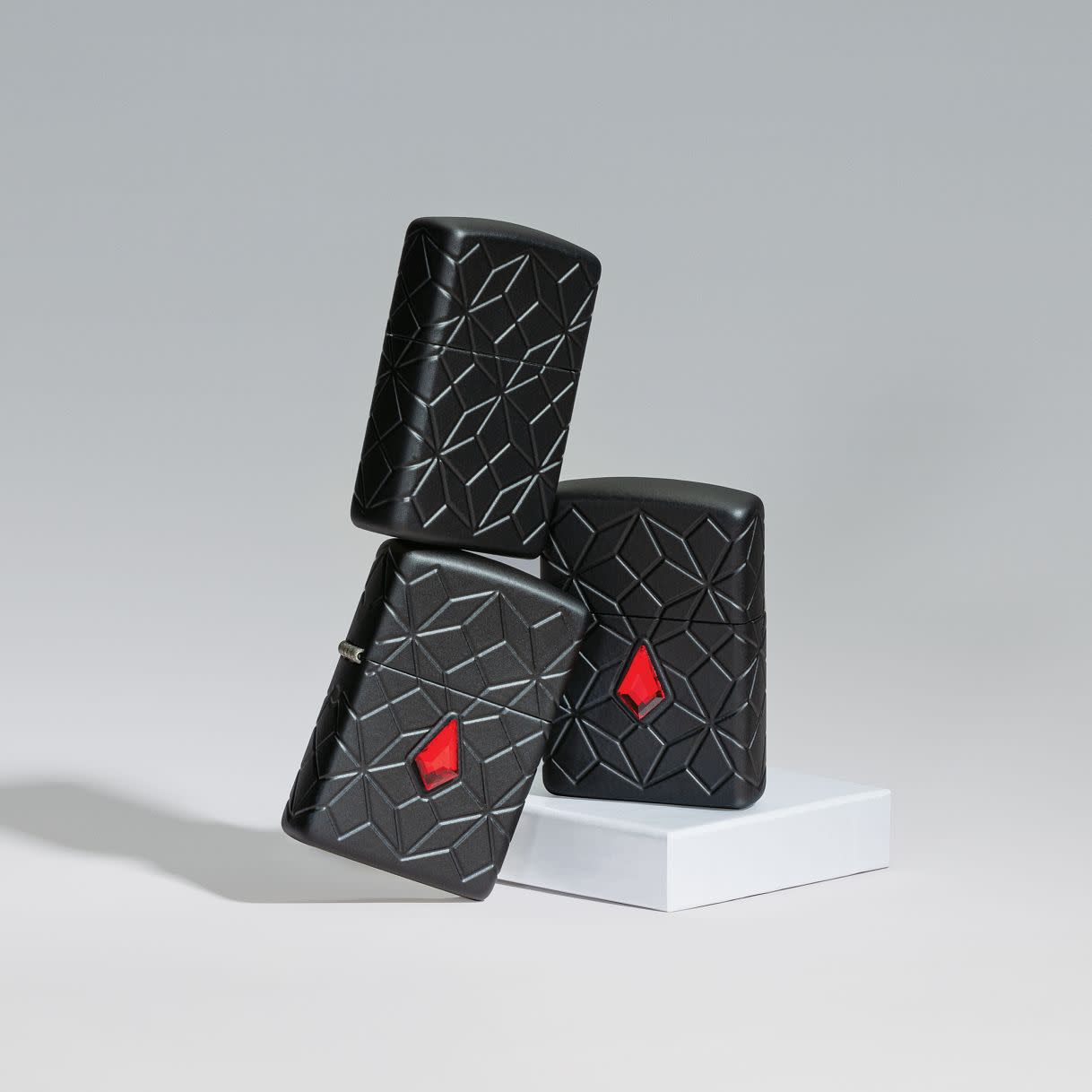 Zippo Crystal Design Armor® Black Matte Windproof Lighter