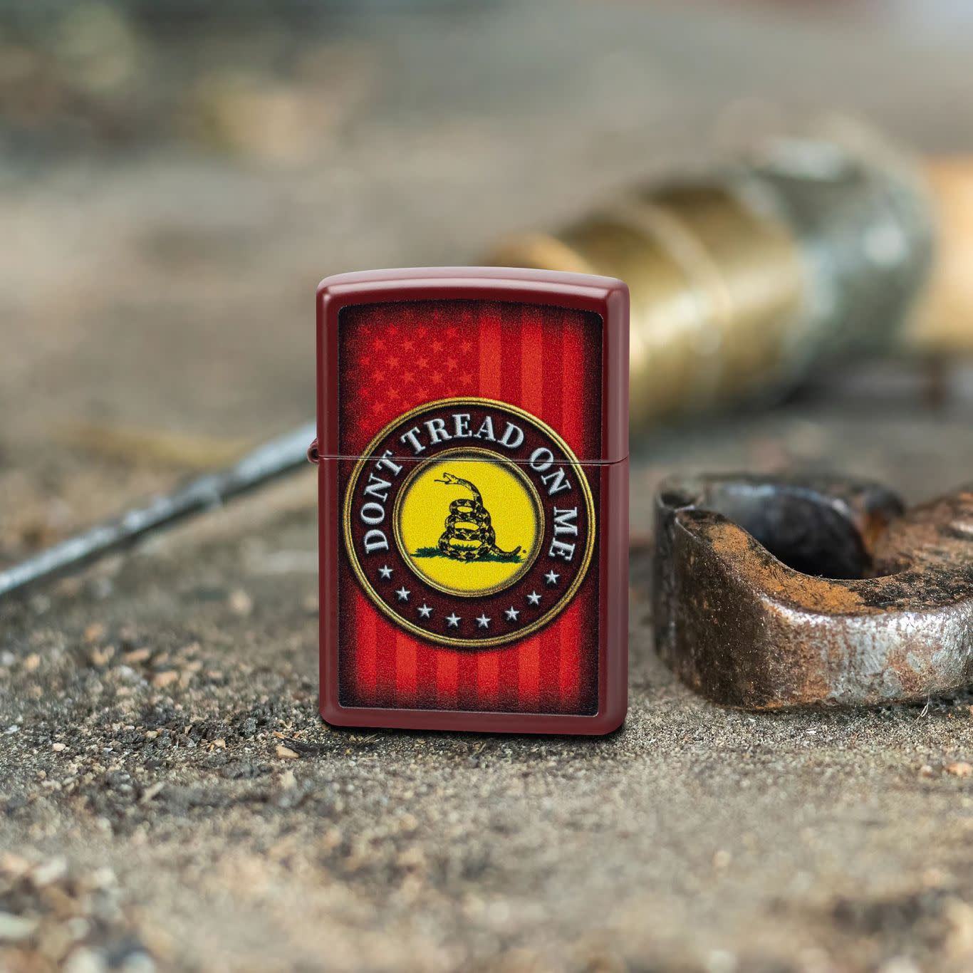 Zippo Dont Tread on Me® Crest Design Red Matte Windproof Lighter