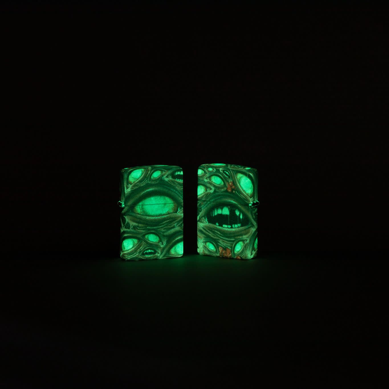 Zippo Glow in the Dark Zombie Eye Windproof Lighter