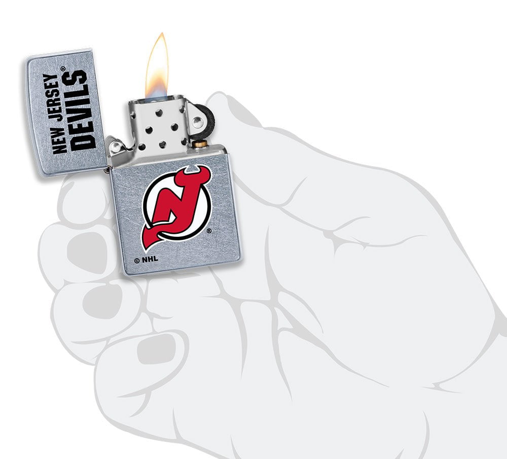 Zippo New Jersey Devils® Logo Design Street Chrome Windproof Lighter