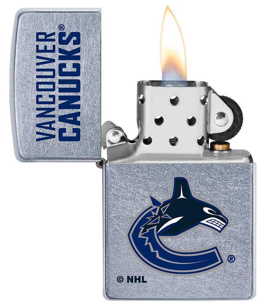 Zippo Vancouver Canucks® Logo Design Street Chrome Windproof Lighter