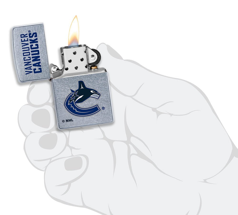Zippo Vancouver Canucks® Logo Design Street Chrome Windproof Lighter