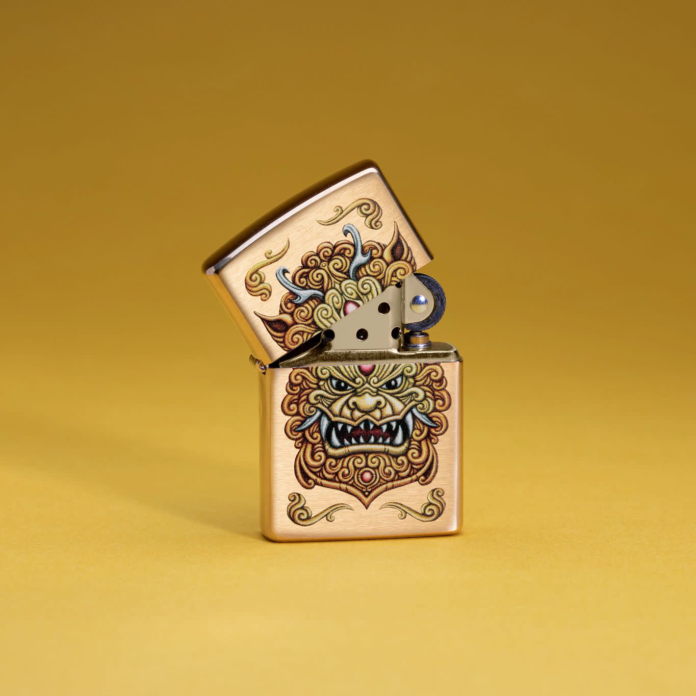 Zippo Foo Dog Design Brushed Brass Windproof Lighter