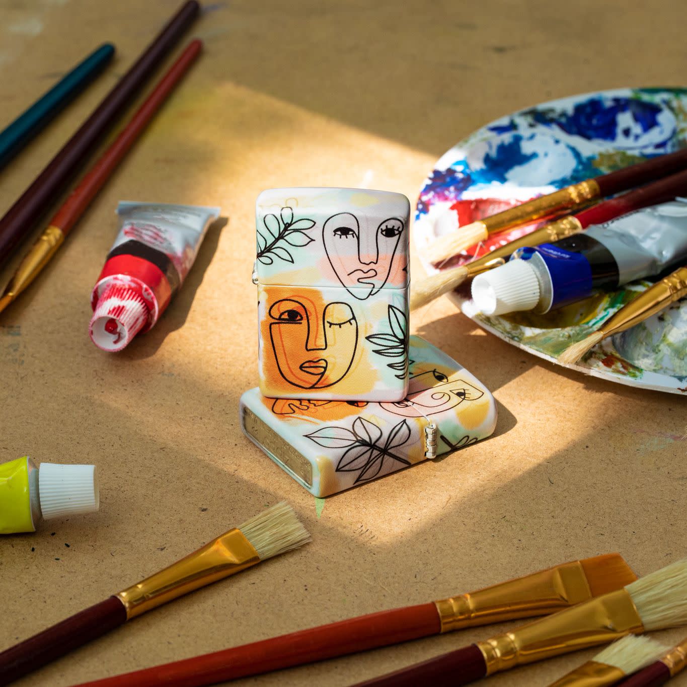 Zippo Abstract Faces Design 540 Color Windproof Lighter