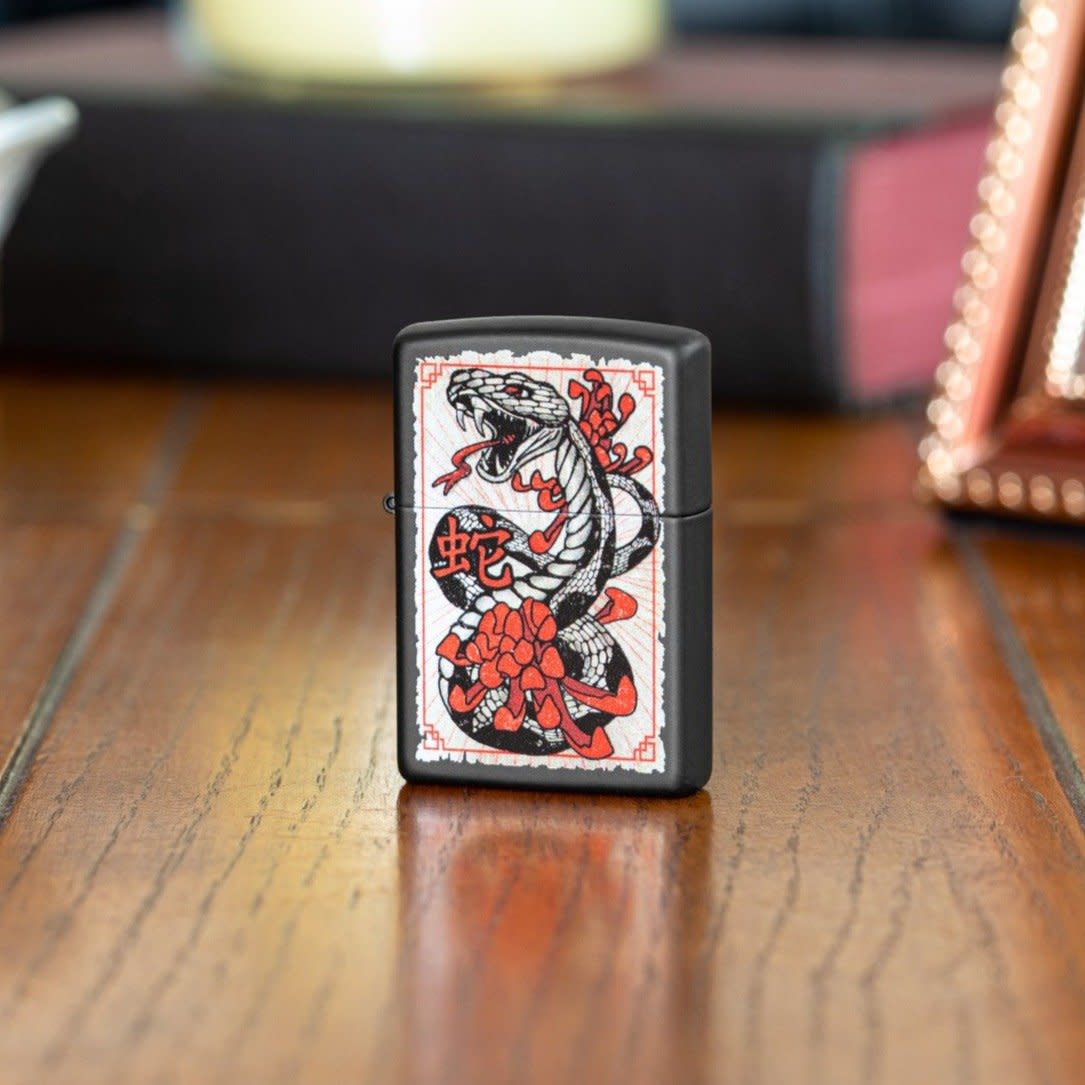Zippo Snake Tattoo Black Matte Windproof Lighter